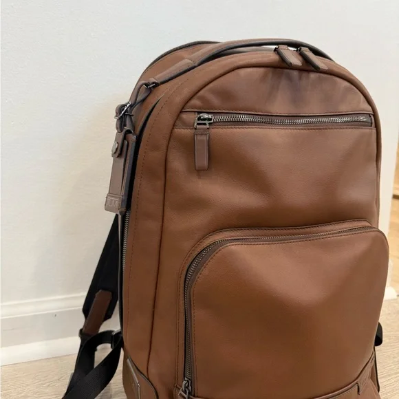 Like New TUMI Warren Backpack - Picture 3 of 8
